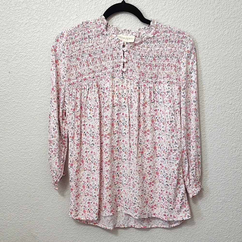 *NWT Cynthia Rowley Pink White Floral Smocked Blouse Long Sleeve Flowy Blouse - Picture 1 of 6